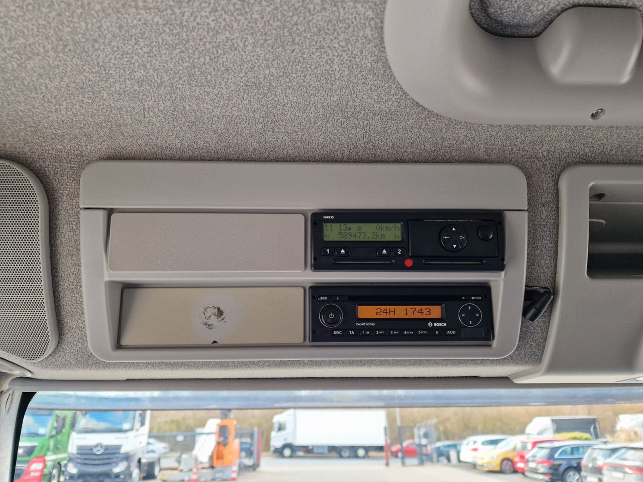 Грузовик с закрытым кузовом Iveco Eurocargo 100E22 / Ladebordwand / 3 Sitzen: фото 44