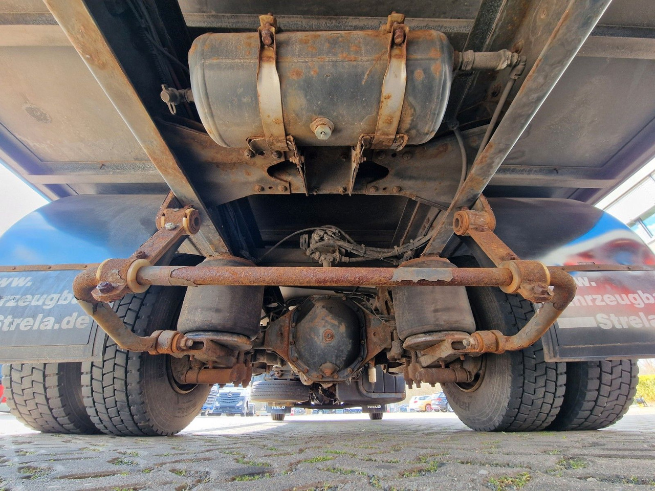 Грузовик с закрытым кузовом Iveco Eurocargo 100E22 / Ladebordwand / 3 Sitzen: фото 27