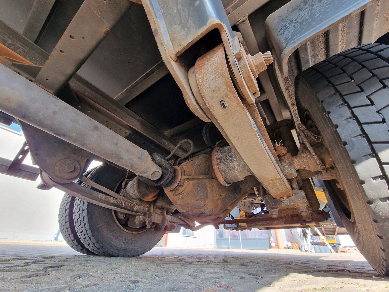 Грузовик с закрытым кузовом Iveco Eurocargo 100E22 / Ladebordwand / 3 Sitzen: фото 28