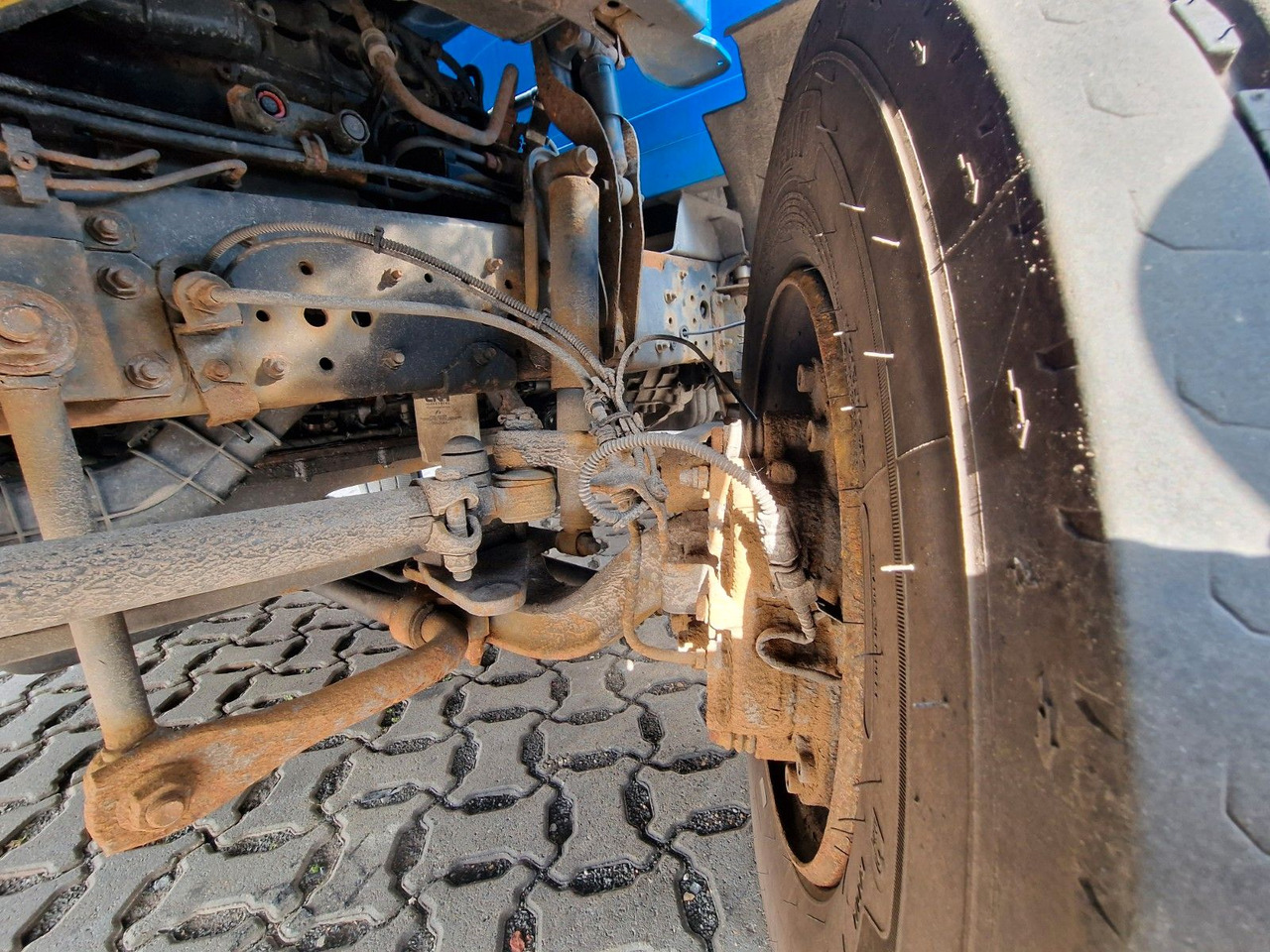 Грузовик с закрытым кузовом Iveco Eurocargo 100E22 / Ladebordwand / 3 Sitzen: фото 46