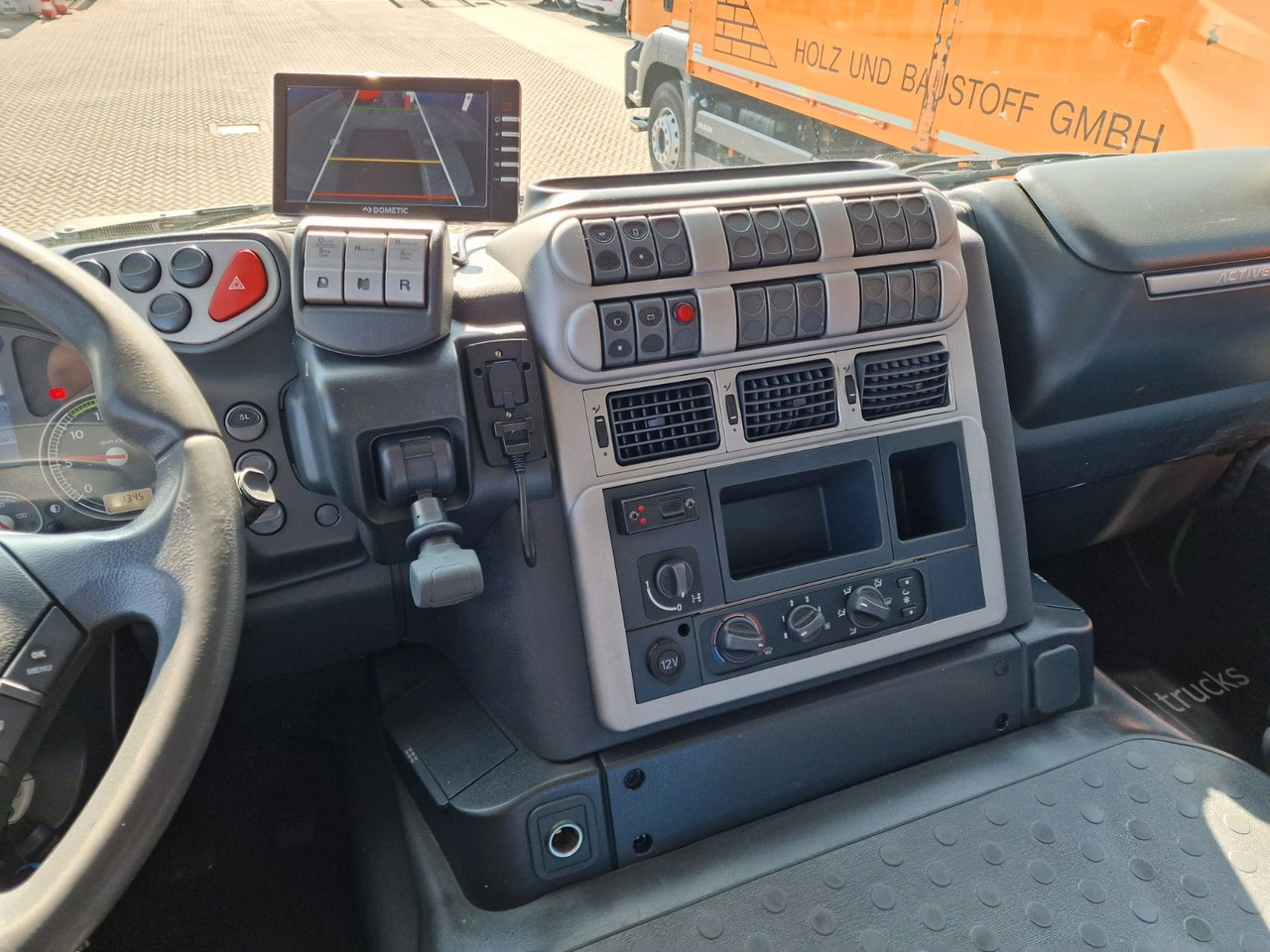 Грузовик с закрытым кузовом Iveco Stralis 360 / Ladebordwand: фото 24