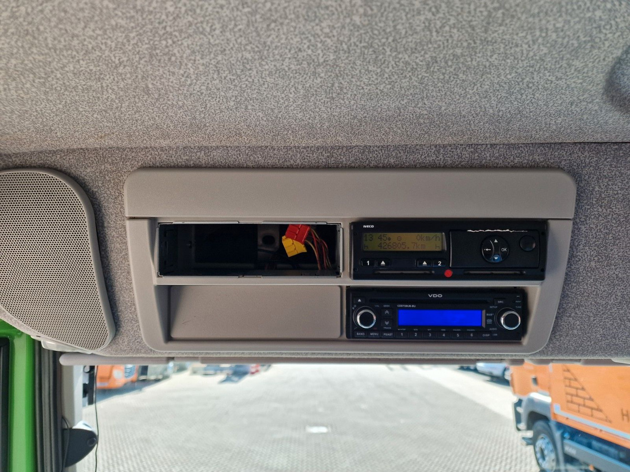 Грузовик с закрытым кузовом Iveco Stralis 360 / Ladebordwand: фото 25