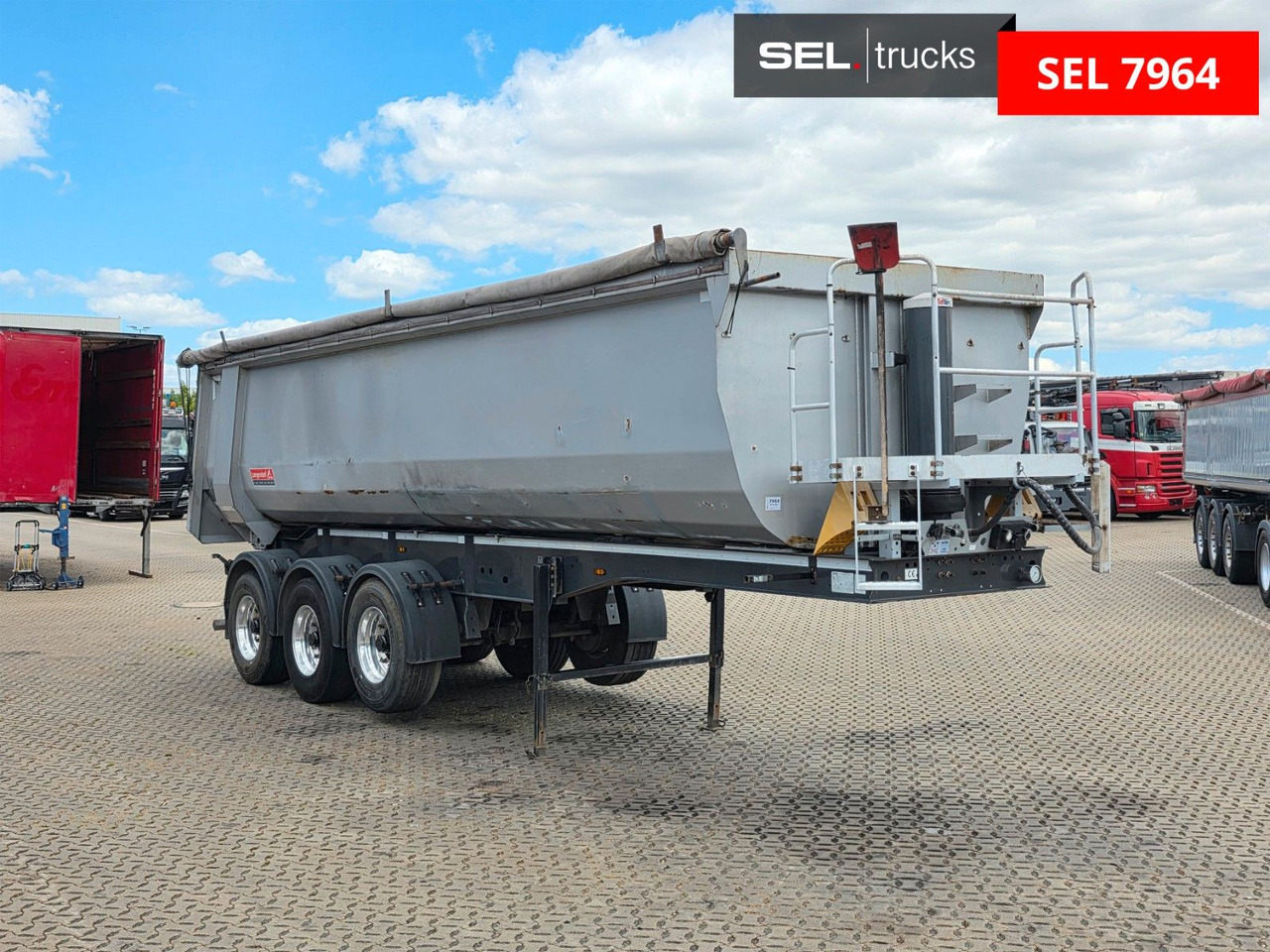 Langendorf SKS-HS 24/30 / Alu-Felgen / Liftachse - Самосвальный полуприцеп: фото 3 Langendorf SKS-HS 24/30 / Alu-Felgen / Liftachse - Самосвальный полуприцеп: фото 3