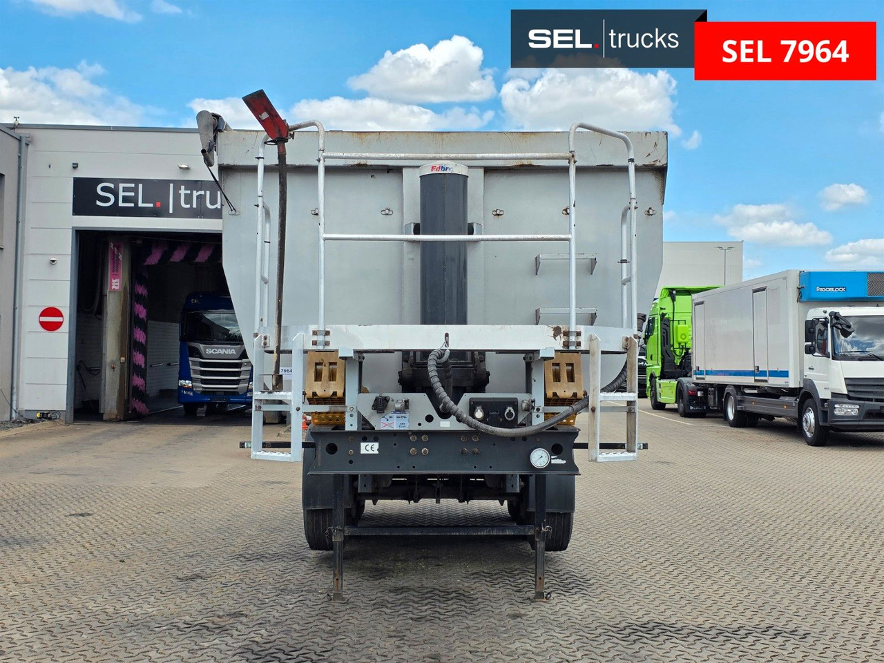 Langendorf SKS-HS 24/30 / Alu-Felgen / Liftachse - Самосвальный полуприцеп: фото 2 Langendorf SKS-HS 24/30 / Alu-Felgen / Liftachse - Самосвальный полуприцеп: фото 2