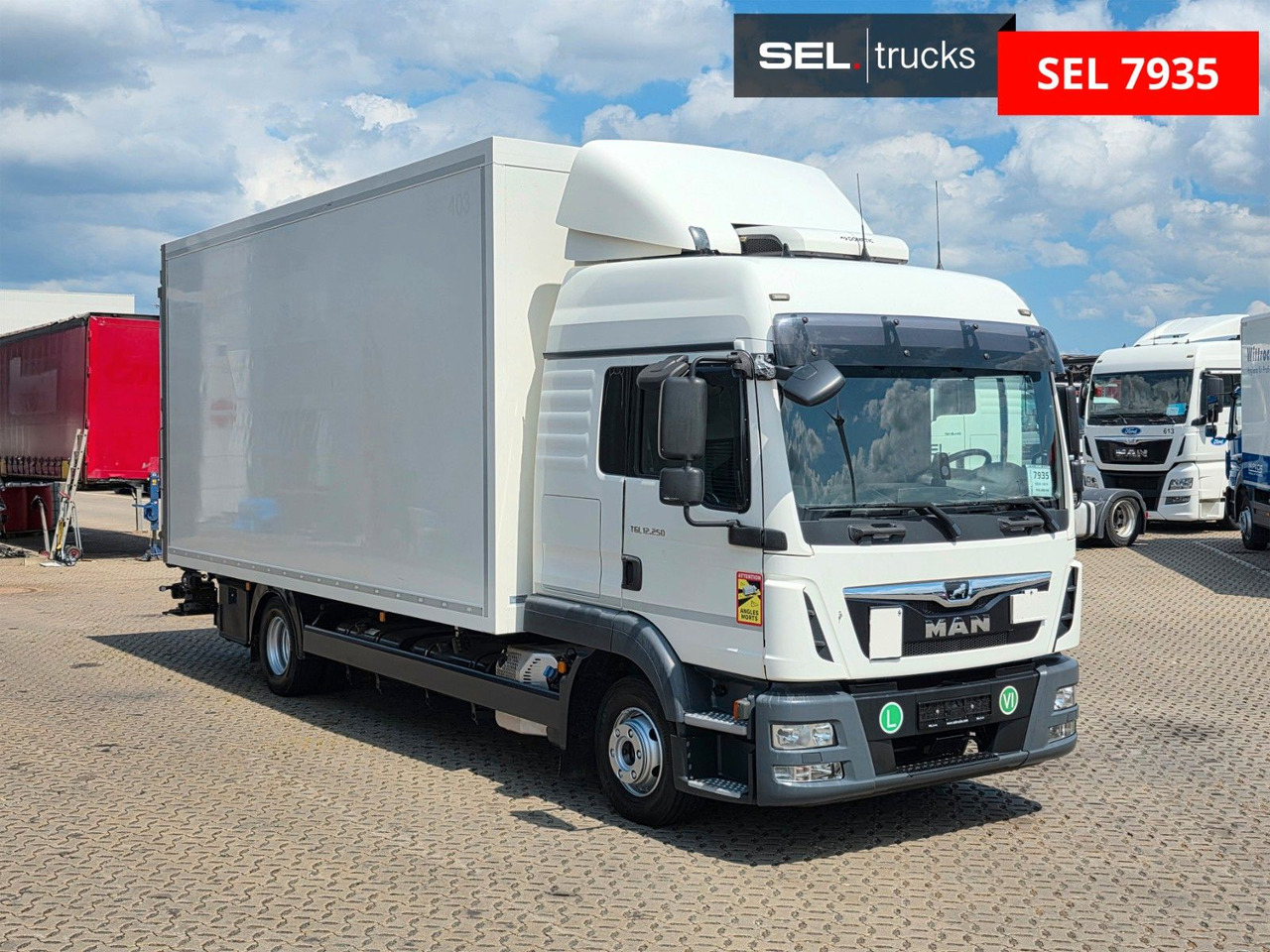 MAN TGL 12.250 4X2 BL / Standklima / Ldbw / Konvekta - Грузовик с закрытым кузовом: фото 4 MAN TGL 12.250 4X2 BL / Standklima / Ldbw / Konvekta - Грузовик с закрытым кузовом: фото 4