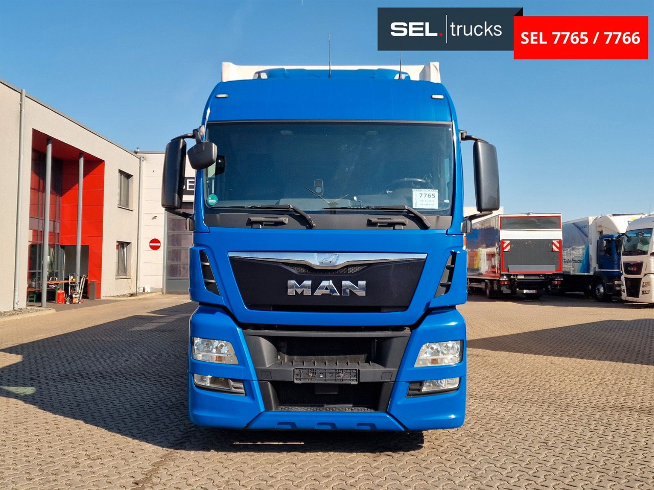 MAN TGX 18.440 4X2 LL-U/ Intarder /Hubdach/Durchlade - Тентованный грузовик: фото 2 MAN TGX 18.440 4X2 LL-U/ Intarder /Hubdach/Durchlade - Тентованный грузовик: фото 2