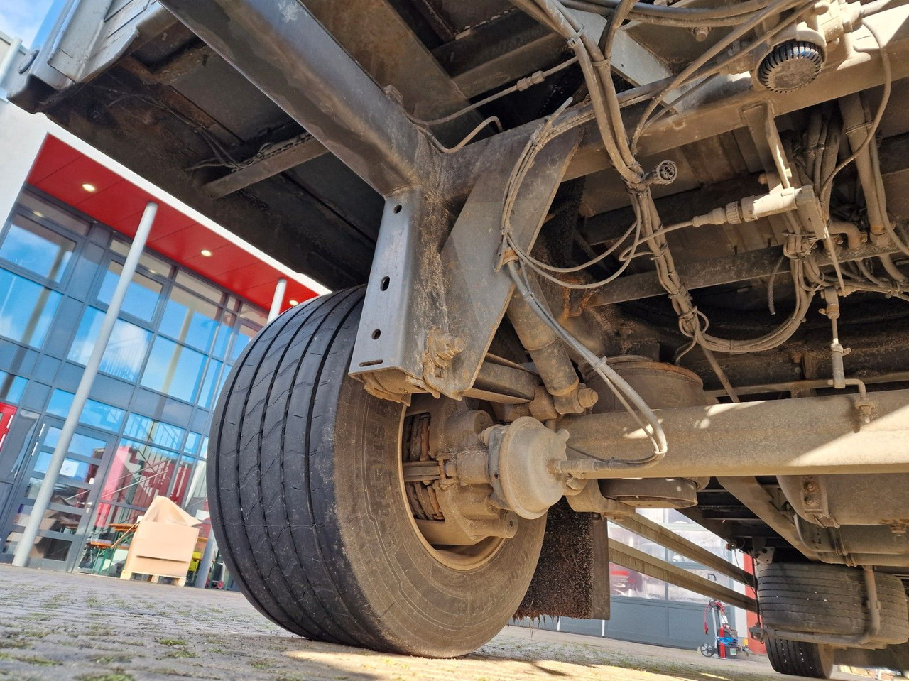 Тентованный грузовик Mercedes-Benz Actros 2545 / Retarder / Alukappen / Standklima: фото 30