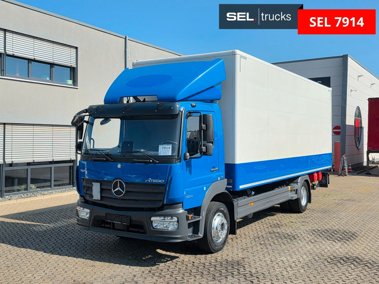 Mercedes-Benz Atego 1324 / Ladebordwand - Грузовик с закрытым кузовом: фото 1 Mercedes-Benz Atego 1324 / Ladebordwand - Грузовик с закрытым кузовом: фото 1