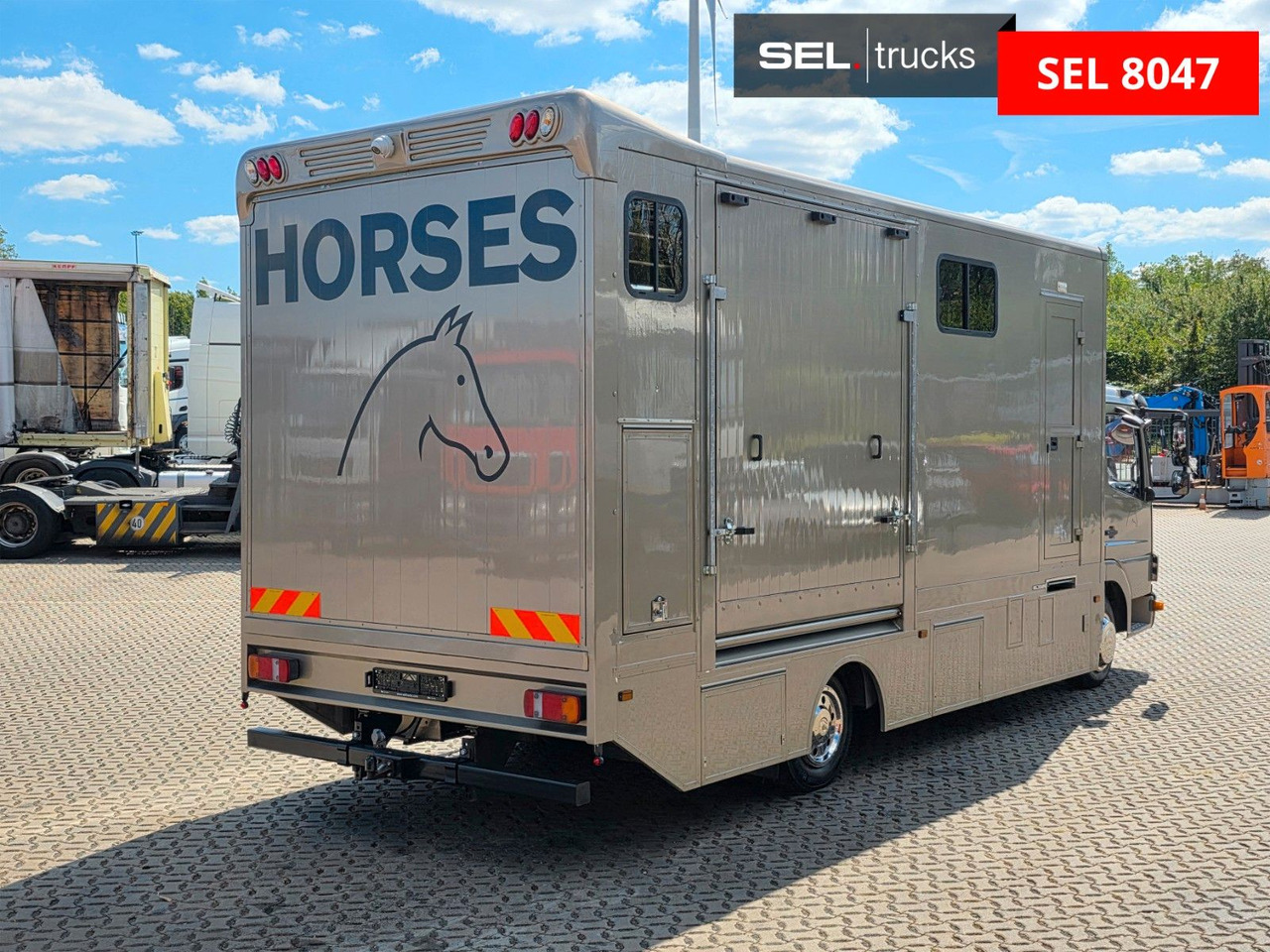 Mercedes-Benz Atego 818L - Грузовик для перевозки животных: фото 5 Mercedes-Benz Atego 818L - Грузовик для перевозки животных: фото 5