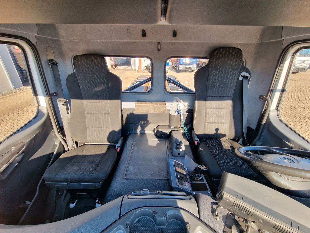 Грузовик-контейнеровоз/ Сменный кузов Mercedes-Benz Kamag WBH25: фото 20