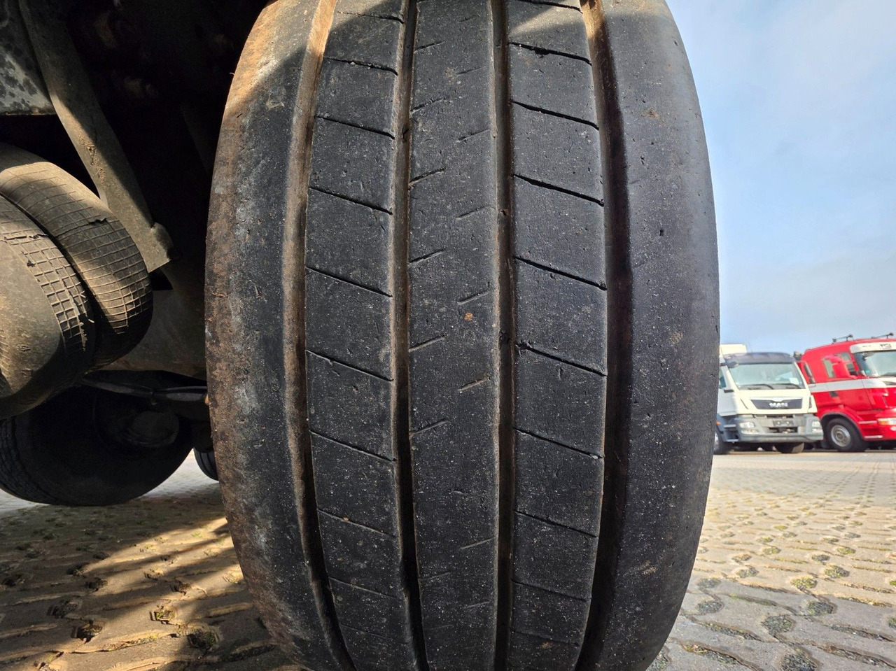 Полуприцеп с подвижным полом Stas S300ZX /ADR Typ EX II, FL, OX, AT / 2 Liftachsen: фото 31 Полуприцеп с подвижным полом Stas S300ZX /ADR Typ EX II, FL, OX, AT / 2 Liftachsen: фото 31