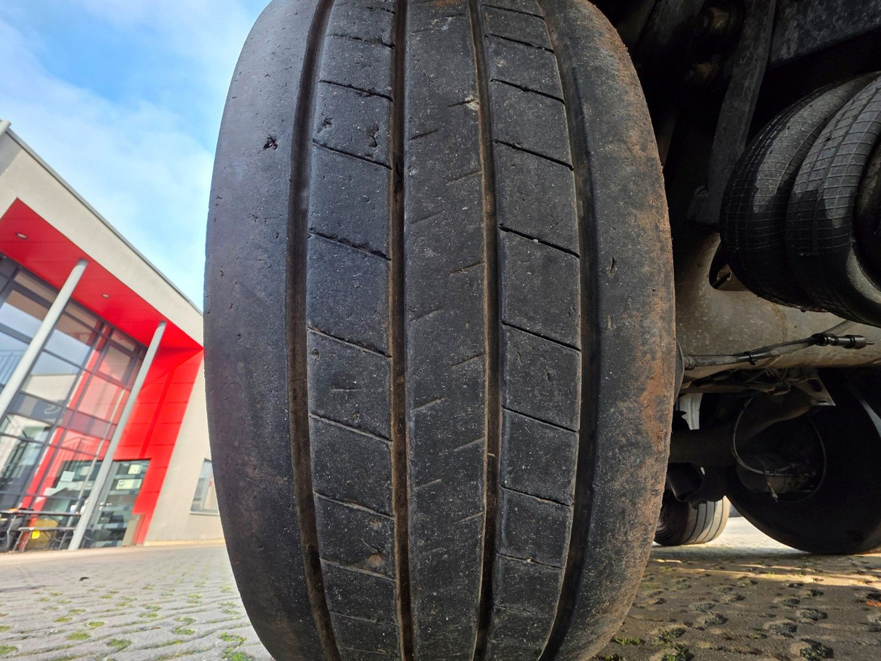 Полуприцеп с подвижным полом Stas S300ZX /ADR Typ EX II, FL, OX, AT / 2 Liftachsen: фото 38 Полуприцеп с подвижным полом Stas S300ZX /ADR Typ EX II, FL, OX, AT / 2 Liftachsen: фото 38