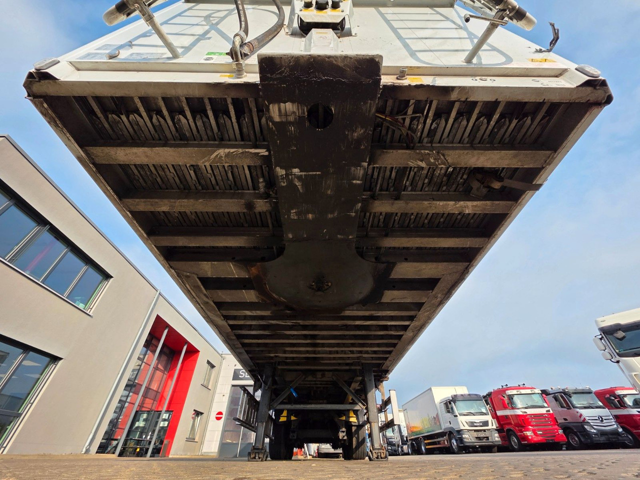 Полуприцеп с подвижным полом Stas S300ZX /ADR Typ EX II, FL, OX, AT / 2 Liftachsen: фото 24 Полуприцеп с подвижным полом Stas S300ZX /ADR Typ EX II, FL, OX, AT / 2 Liftachsen: фото 24