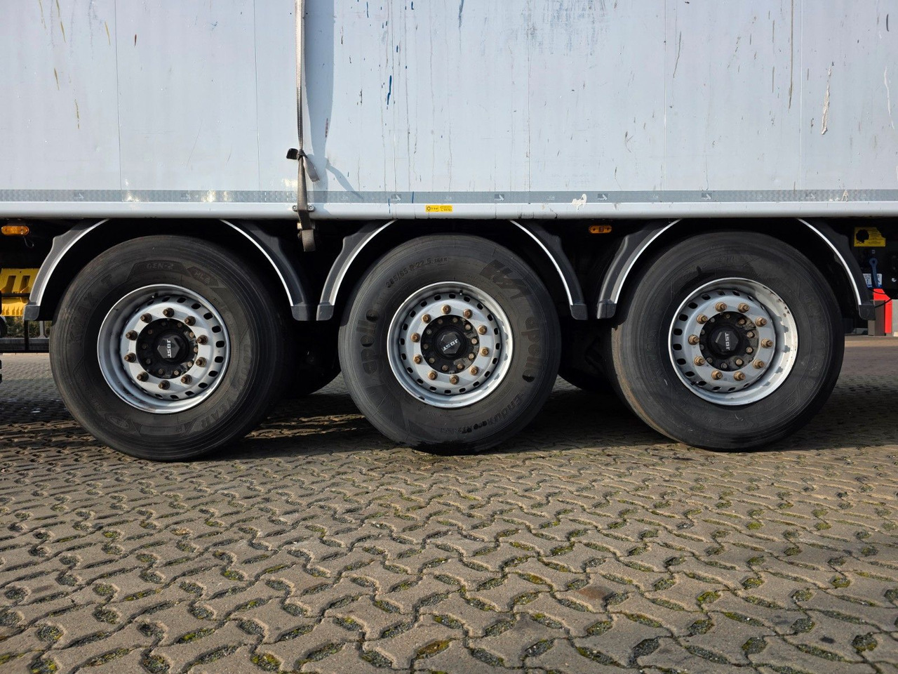 Полуприцеп с подвижным полом Stas S300ZX /ADR Typ EX II, FL, OX, AT / 2 Liftachsen: фото 30 Полуприцеп с подвижным полом Stas S300ZX /ADR Typ EX II, FL, OX, AT / 2 Liftachsen: фото 30