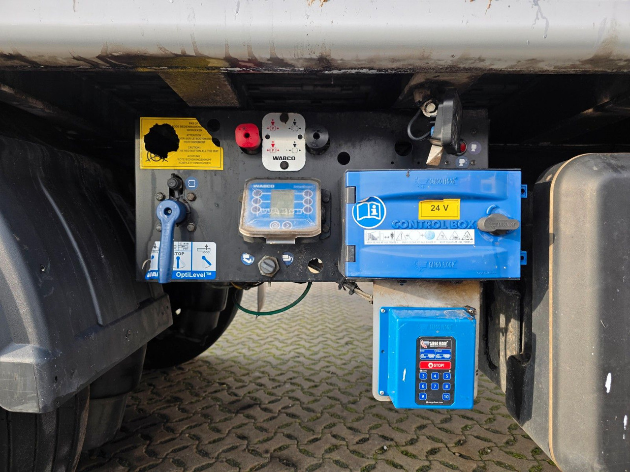 Полуприцеп с подвижным полом Stas S300ZX /ADR Typ EX II, FL, OX, AT / 2 Liftachsen: фото 23 Полуприцеп с подвижным полом Stas S300ZX /ADR Typ EX II, FL, OX, AT / 2 Liftachsen: фото 23