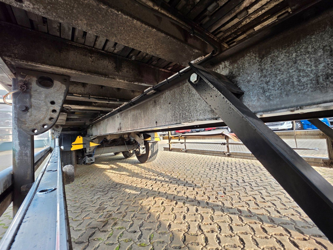 Полуприцеп с подвижным полом Stas S300ZX /ADR Typ EX II, FL, OX, AT / 2 Liftachsen: фото 20 Полуприцеп с подвижным полом Stas S300ZX /ADR Typ EX II, FL, OX, AT / 2 Liftachsen: фото 20