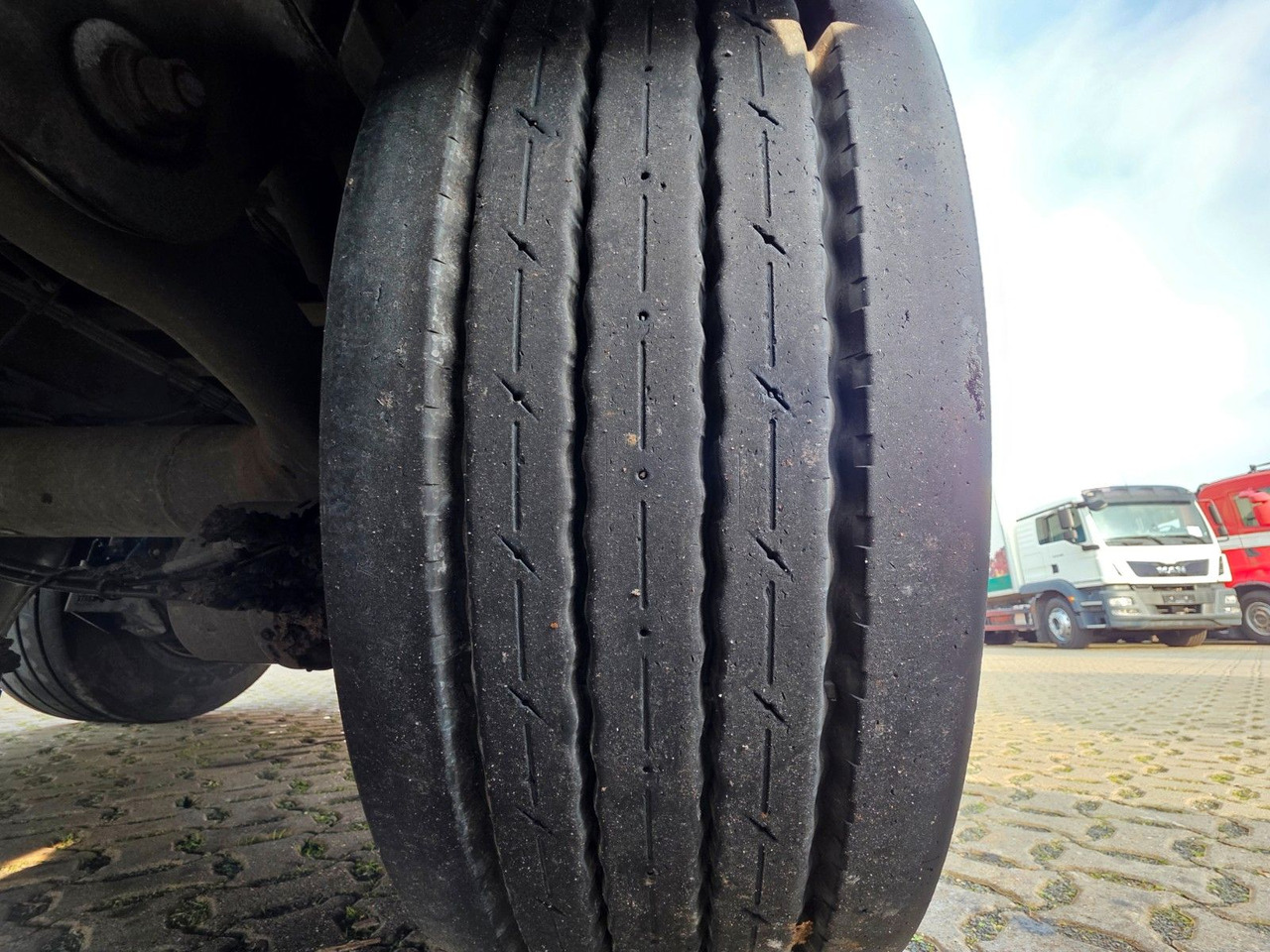 Полуприцеп с подвижным полом Stas S300ZX /ADR Typ EX II, FL, OX, AT / 2 Liftachsen: фото 33 Полуприцеп с подвижным полом Stas S300ZX /ADR Typ EX II, FL, OX, AT / 2 Liftachsen: фото 33