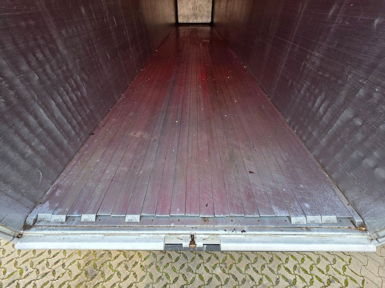 Полуприцеп с подвижным полом Stas S300ZX /ADR Typ EX II, FL, OX, AT / 2 Liftachsen: фото 12 Полуприцеп с подвижным полом Stas S300ZX /ADR Typ EX II, FL, OX, AT / 2 Liftachsen: фото 12