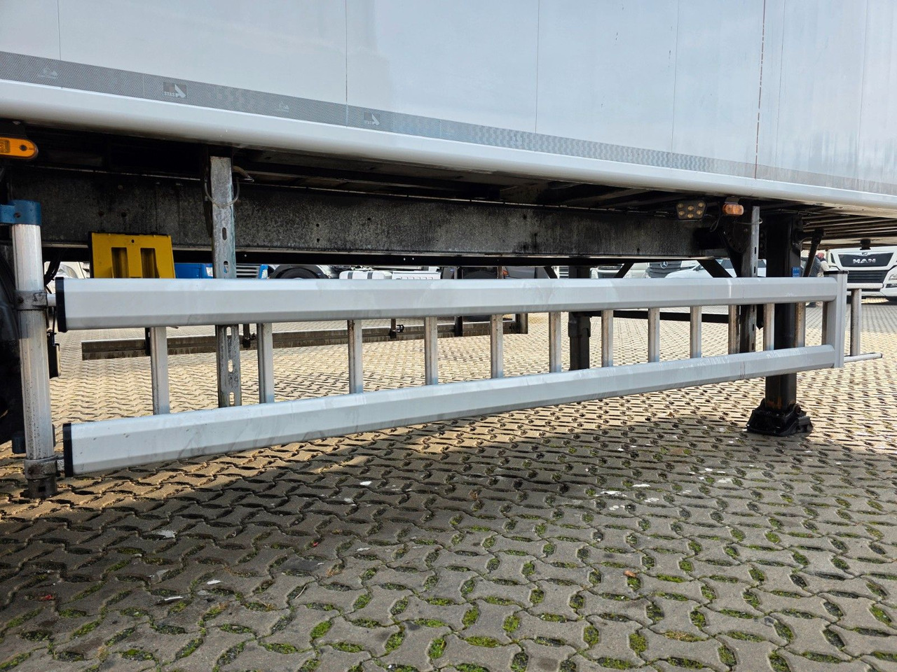 Полуприцеп с подвижным полом Stas S300ZX /ADR Typ EX II, FL, OX, AT / 2 Liftachsen: фото 19 Полуприцеп с подвижным полом Stas S300ZX /ADR Typ EX II, FL, OX, AT / 2 Liftachsen: фото 19