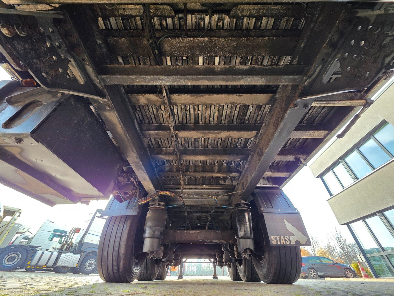 Полуприцеп с подвижным полом Stas S300ZX /ADR Typ EX II, FL, OX, AT / 2 Liftachsen: фото 28 Полуприцеп с подвижным полом Stas S300ZX /ADR Typ EX II, FL, OX, AT / 2 Liftachsen: фото 28