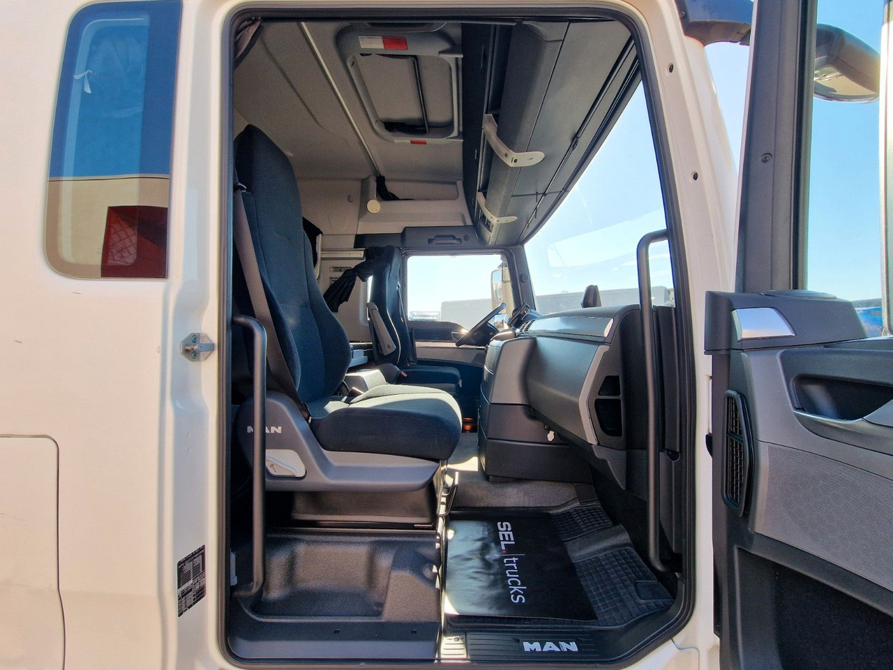 Тягач MAN TGX 18.400 4X2 LLS-U / ZF Intarder / HUBKUPPLUNG: фото 17 Тягач MAN TGX 18.400 4X2 LLS-U / ZF Intarder / HUBKUPPLUNG: фото 17