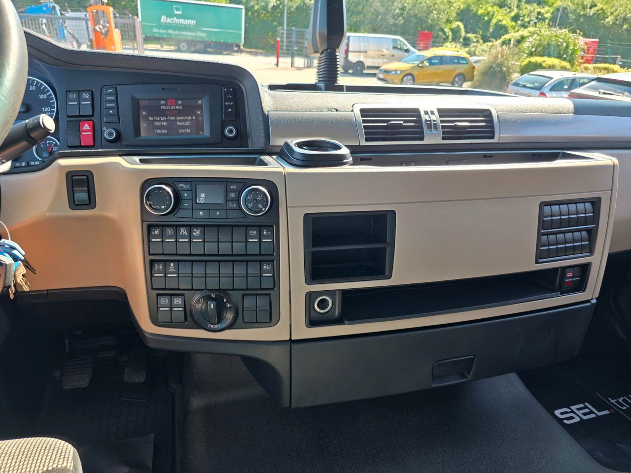 Тягач MAN TGX 18.460 4x2 LLS-U / Retarder / ADR AT: фото 24 Тягач MAN TGX 18.460 4x2 LLS-U / Retarder / ADR AT: фото 24