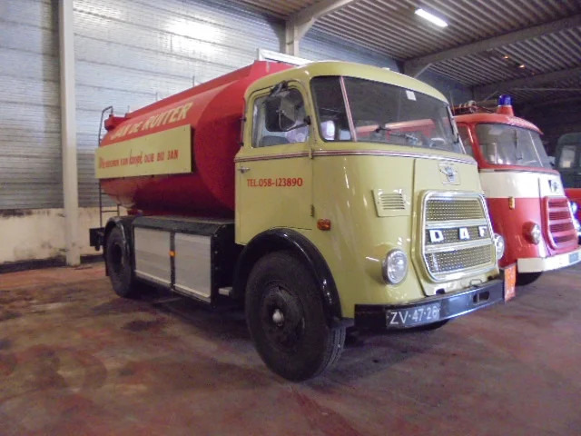 DAF 1600 A1600DF 360 - Грузовик-цистерна: фото 2 DAF 1600 A1600DF 360 - Грузовик-цистерна: фото 2