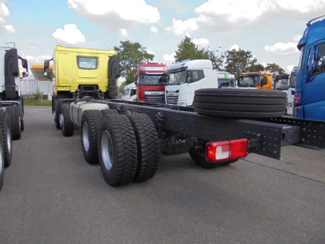 DAF XD 450 F 8X4 NIEUW MET FABRIEKS GARANTIE - Грузовик-шасси: фото 4 DAF XD 450 F 8X4 NIEUW MET FABRIEKS GARANTIE - Грузовик-шасси: фото 4