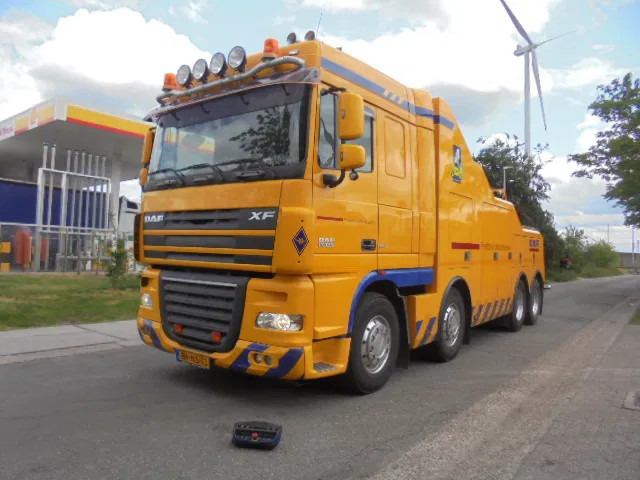 Эвакуатор DAF XF 105 510 8X4 WRECKER: фото 1