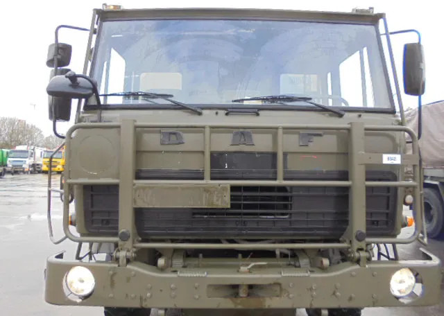 DAF YAD 4442 NT - Тентованный грузовик: фото 2 DAF YAD 4442 NT - Тентованный грузовик: фото 2