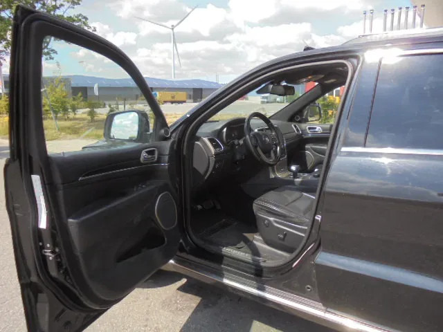 Внедорожник Jeep Grand Cherokee 4X4 SUMMIT EDITION 3.0 LTR V6: фото 13