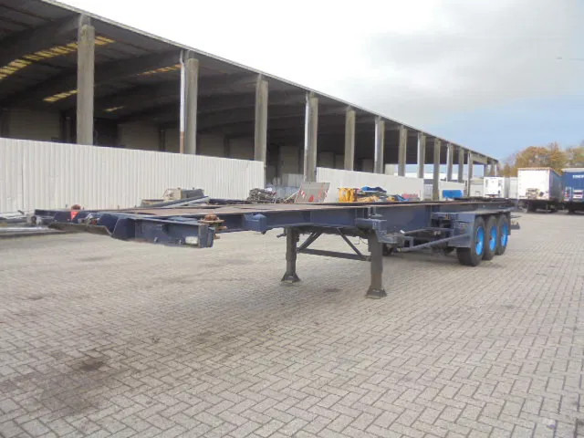 LAG 0-3-34 - Полуприцеп-контейнеровоз/ Сменный кузов: фото 1 LAG 0-3-34 - Полуприцеп-контейнеровоз/ Сменный кузов: фото 1