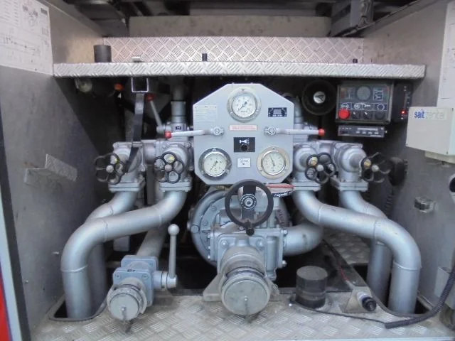 Пожарная машина Mercedes-Benz 1124 F: фото 8 Пожарная машина Mercedes-Benz 1124 F: фото 8