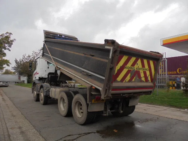 Самосвал Mercedes-Benz Arocs 3240 K 8X4: фото 6 Самосвал Mercedes-Benz Arocs 3240 K 8X4: фото 6