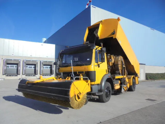 Mercedes-Benz SK 1920 NL TRUCK - Подметально-уборочная машина: фото 1 Mercedes-Benz SK 1920 NL TRUCK - Подметально-уборочная машина: фото 1