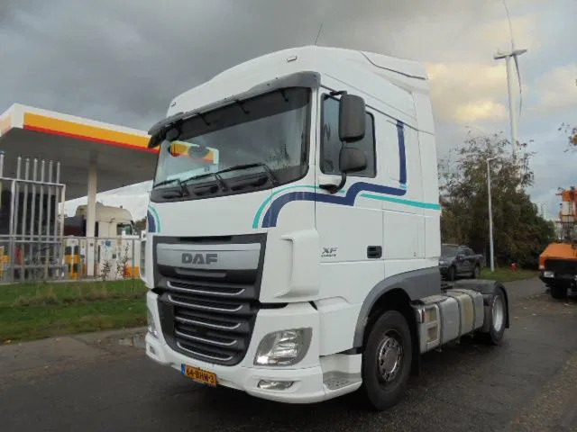 DAF XF 440 SPACE CAB - Тягач: фото 1 DAF XF 440 SPACE CAB - Тягач: фото 1