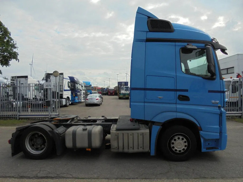 Mercedes-Benz Actros 1842 - Тягач: фото 4 Mercedes-Benz Actros 1842 - Тягач: фото 4
