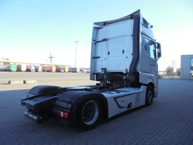 Mercedes-Benz Actros 1842 LS NL TRUCK - Тягач: фото 4 Mercedes-Benz Actros 1842 LS NL TRUCK - Тягач: фото 4