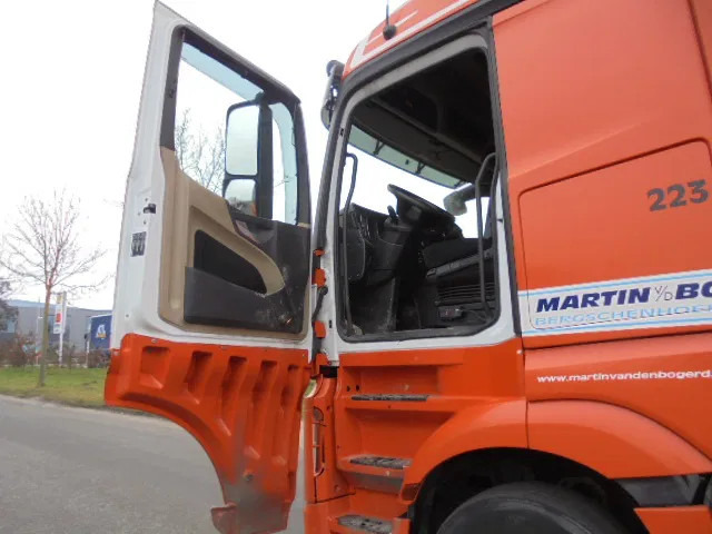 Тягач Mercedes-Benz Actros 2645 NL TRUCK: фото 10 Тягач Mercedes-Benz Actros 2645 NL TRUCK: фото 10