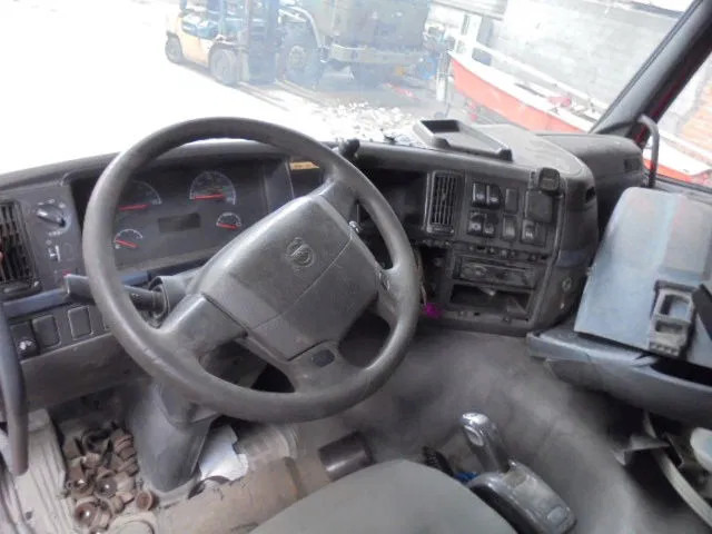 Тягач Volvo FM 380 ENGINE NOT OK ONLY PARTS NL TRUCK: фото 11 Тягач Volvo FM 380 ENGINE NOT OK ONLY PARTS NL TRUCK: фото 11