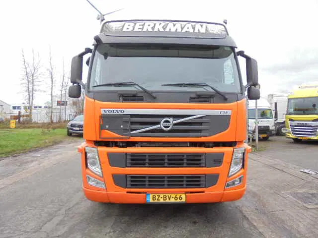 Volvo FM 410 6X2 ADR + HYDRAULICS - Тягач: фото 2 Volvo FM 410 6X2 ADR + HYDRAULICS - Тягач: фото 2