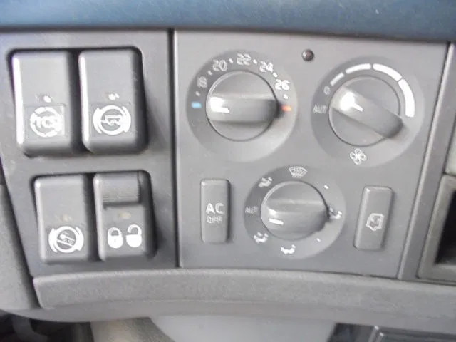 Тентованный грузовик Volvo FH 460 6X2 NL TRUCK: фото 19 Тентованный грузовик Volvo FH 460 6X2 NL TRUCK: фото 19