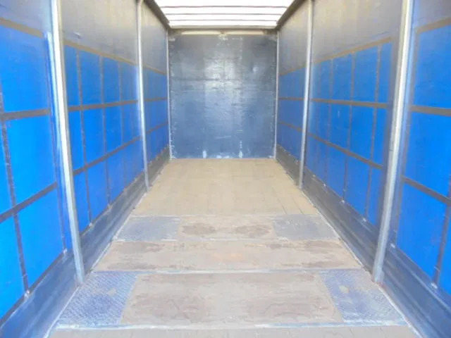 Тентованный грузовик Volvo FH 460 6X2 NL TRUCK: фото 9 Тентованный грузовик Volvo FH 460 6X2 NL TRUCK: фото 9