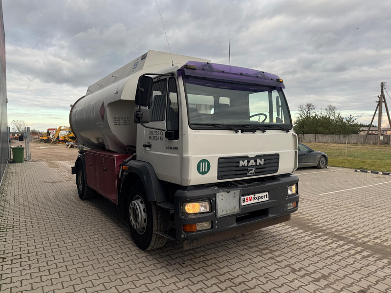 MAN FE 18.280, 13300 l - Грузовик-цистерна: фото 2 MAN FE 18.280, 13300 l - Грузовик-цистерна: фото 2