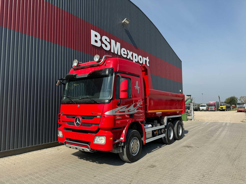 Mercedes-Benz Actros 2655 V8 full steel - Самосвал: фото 1 Mercedes-Benz Actros 2655 V8 full steel - Самосвал: фото 1