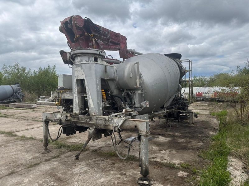 Mercedes-Benz Actros. Putzmeister 24 m + 6 mixer drum - Автобетоносмеситель: фото 2 Mercedes-Benz Actros. Putzmeister 24 m + 6 mixer drum - Автобетоносмеситель: фото 2