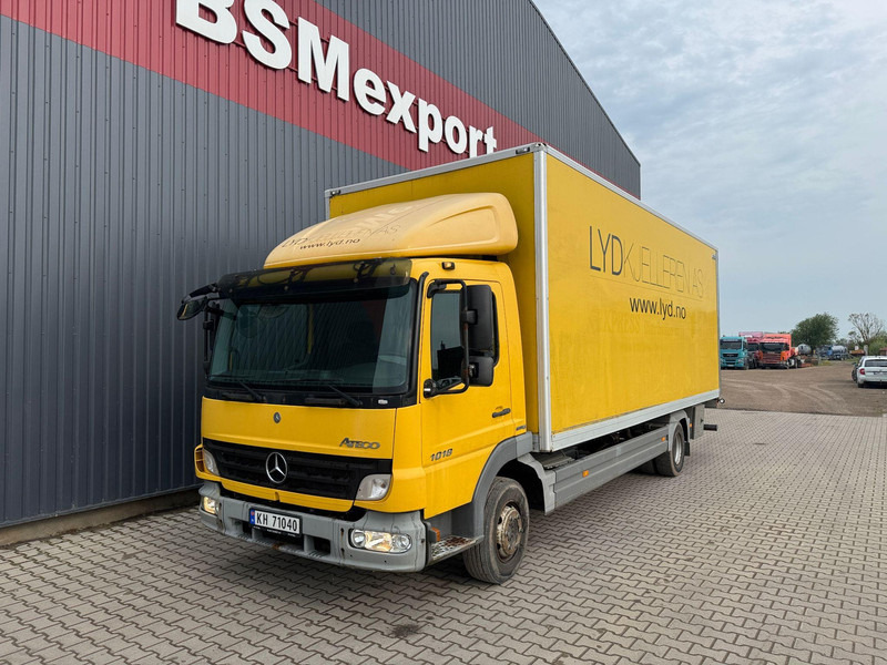 Mercedes-Benz Atego 1018 - Грузовик с закрытым кузовом: фото 1 Mercedes-Benz Atego 1018 - Грузовик с закрытым кузовом: фото 1