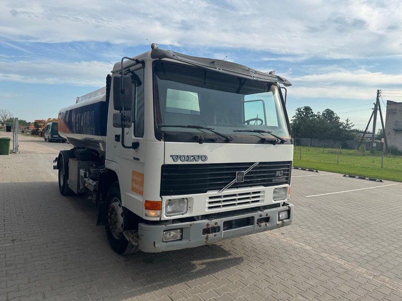 Volvo FL 7 260, 10000 liter - Грузовик-цистерна: фото 2 Volvo FL 7 260, 10000 liter - Грузовик-цистерна: фото 2