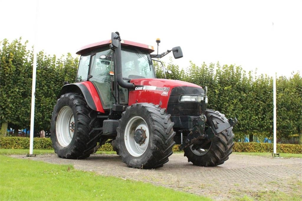 Case IH MXM130 - Трактор: фото 1 Case IH MXM130 - Трактор: фото 1