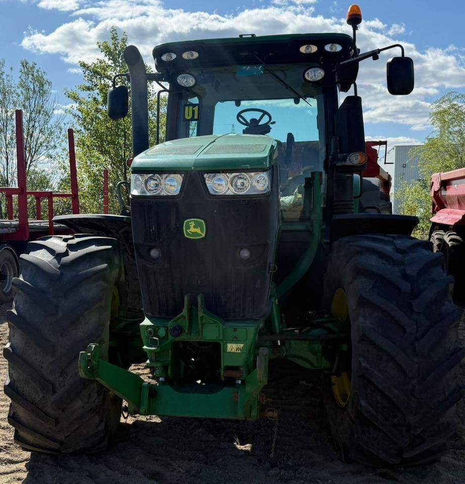 John Deere 7230R - Трактор: фото 5 John Deere 7230R - Трактор: фото 5